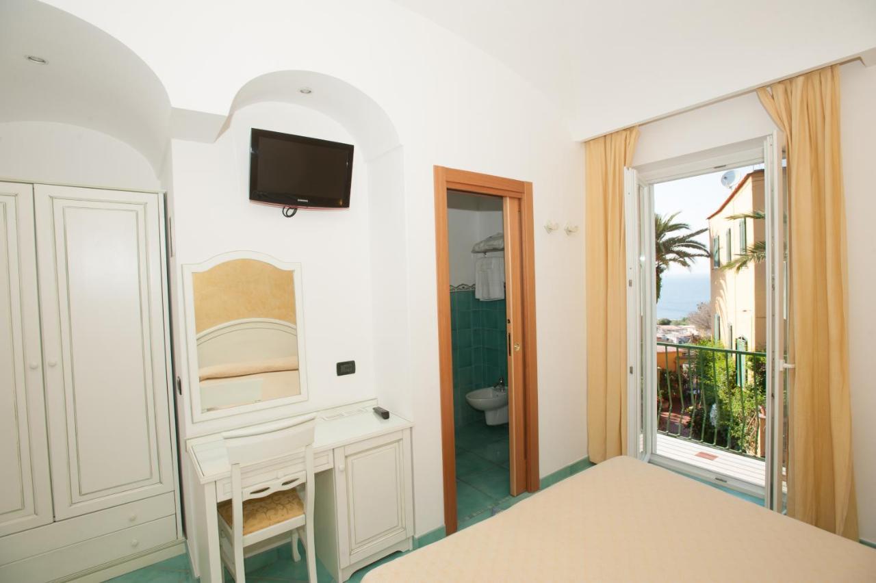 Hotel Villa Sirena - Thermae & Spa Ischia Zewnętrze zdjęcie