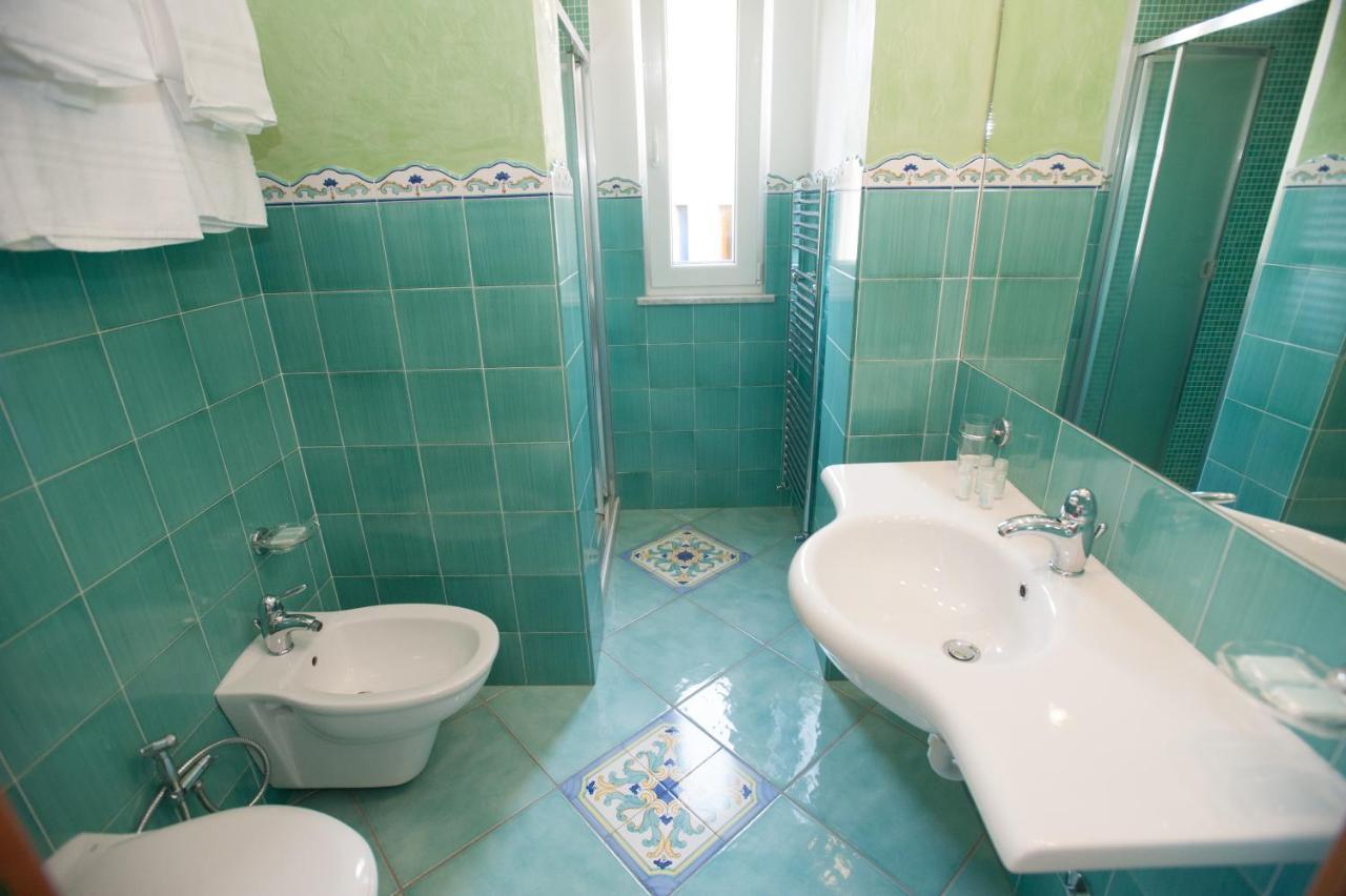 Hotel Villa Sirena - Thermae & Spa Ischia Zewnętrze zdjęcie