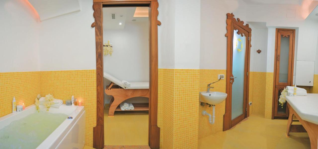 Hotel Villa Sirena - Thermae & Spa Ischia Zewnętrze zdjęcie